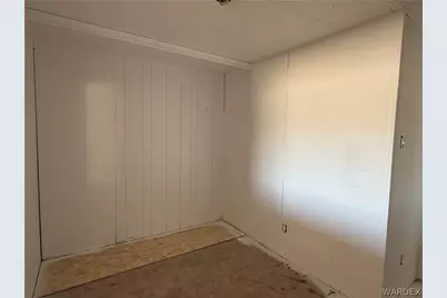 8051 W Seventh Street, Dolan Springs, AZ 86441 - Photo 28