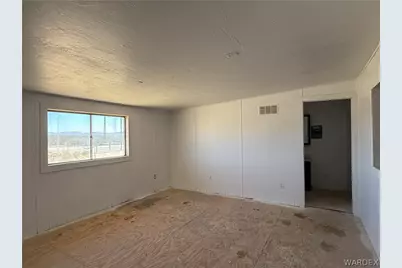 8051 W Seventh Street, Dolan Springs, AZ 86441 - Photo 12