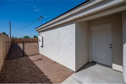 2720 E Devlin Avenue, Kingman, AZ 86409 - Photo 8