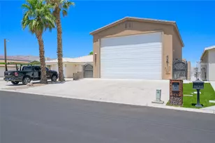 987 Riverfront Dr, Bullhead City, AZ 86442 - Photo 2