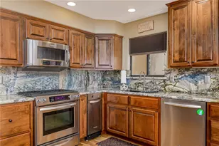 987 Riverfront Dr, Bullhead City, AZ 86442 - Photo 24
