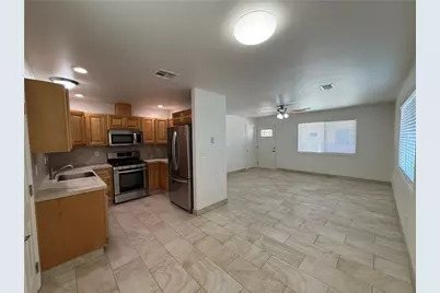 3849 N Roosevelt Street #4, Kingman, AZ 86409 - Photo 4