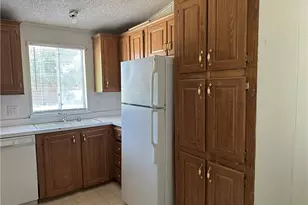 1905 Orca Ln, Bullhead City, AZ 86442 - Photo 4