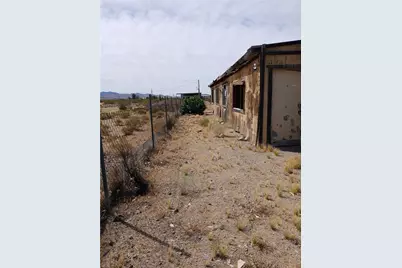 15613 N Frontier Drive, Dolan Springs, AZ 86441 - Photo 10
