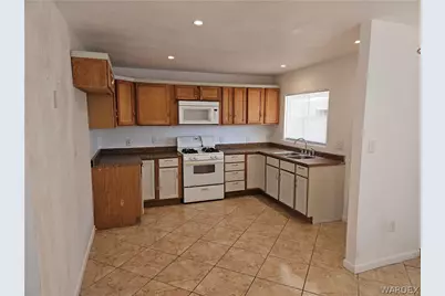 1948 E Robson Circle, Bullhead City, AZ 86442 - Photo 6