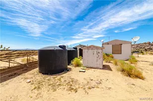 16435 S Wyatt Earp Rd, Yucca, AZ 86438 - Photo 32