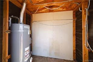 16435 S Wyatt Earp Rd, Yucca, AZ 86438 - Photo 26