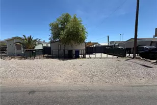 1910 Rio Grande Rd, Bullhead City, AZ 86442 - Photo 2