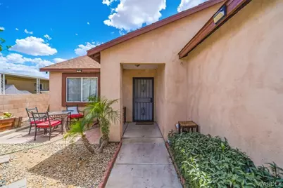 576 N Malibu Circle, Bullhead City, AZ 86442 - Photo 6