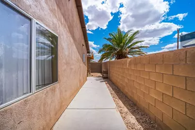 576 N Malibu Circle, Bullhead City, AZ 86442 - Photo 40