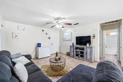 576 N Malibu Circle, Bullhead City, AZ 86442 - Photo 10