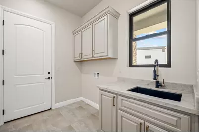 2916 Sidewheel Drive, Bullhead City, AZ 86429 - Photo 38