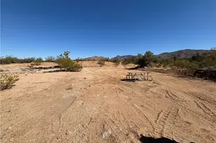 7695 E Arroyo Vista Dr, Yucca, AZ 86438 - Photo 6