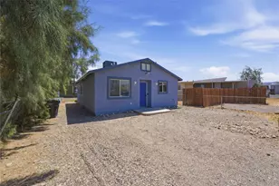 2026 Gregg Ln, Bullhead City, AZ 86442 - Photo 2