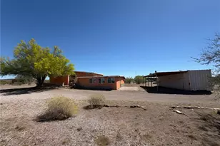 27148 Black Mountain Dr, Bouse, AZ 85325 - Photo 28