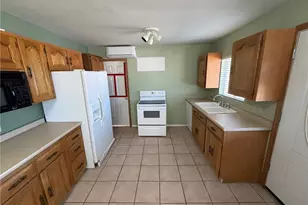 27148 Black Mountain Dr, Bouse, AZ 85325 - Photo 4