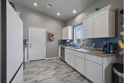 1736 Florence Avenue, Kingman, AZ 86401 - Photo 10