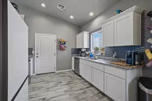 1736 Florence Ave, Kingman, AZ 86401 - Photo 10