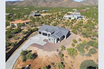 785 W Island Drive, Kingman, AZ 86401 - Photo 1