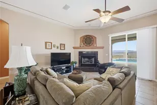 1041 Heritage Dr, Bullhead City, AZ 86429 - Photo 8