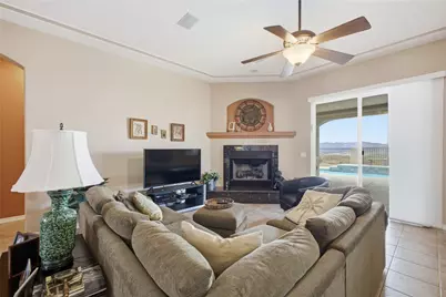 1041 Heritage Drive, Bullhead City, AZ 86429 - Photo 8