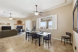1041 Heritage Dr, Bullhead City, AZ 86429 - Photo 10