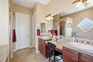 1041 Heritage Dr, Bullhead City, AZ 86429 - Photo 18