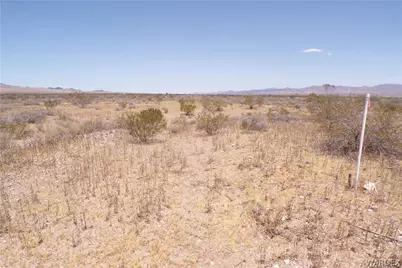 317-19-052 N Jerry Road, Dolan Springs, AZ 86441 - Photo 4