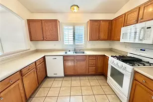1538 Ash Ave, Bullhead City, AZ 86442 - Photo 10