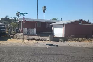 702 Daisy Dr, Bullhead City, AZ 86442 - Photo 2
