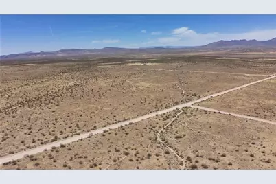 317-19-002C 1st Street, Dolan Springs, AZ 86441 - Photo 38