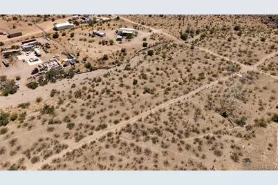 2034 S Guthrie Road, Golden Valley, AZ 86413 - Photo 10
