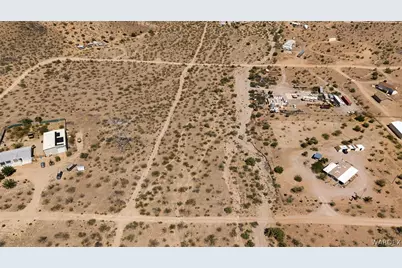 2034 S Guthrie Road, Golden Valley, AZ 86413 - Photo 14