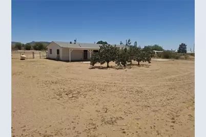 3369 N Marana Road, Golden Valley, AZ 86413 - Photo 4