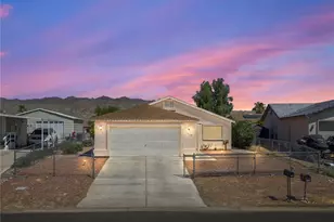 589 Citrus St, Bullhead City, AZ 86442 - Photo 2