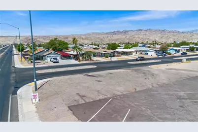 801 Hancock Road, Bullhead City, AZ 86442 - Photo 8