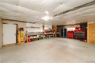 7635 W Abrigo Dr, Golden Valley, AZ 86413 - Photo 20