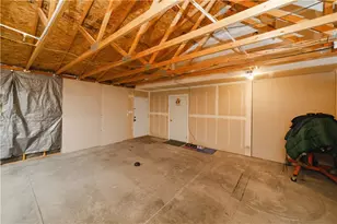 7635 W Abrigo Dr, Golden Valley, AZ 86413 - Photo 24