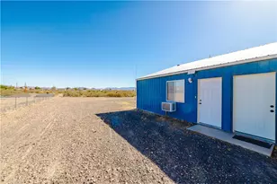 7635 W Abrigo Dr, Golden Valley, AZ 86413 - Photo 28