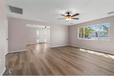 1811 Sea Breeze Lane, Bullhead City, AZ 86442 - Photo 10