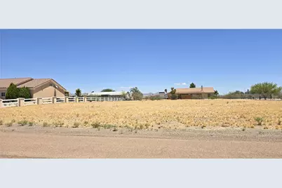 3654 N Saturn Road, Golden Valley, AZ 86413 - Photo 2