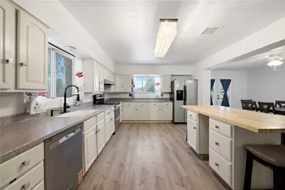 2422 Miami Avenue, Kingman, AZ 86401 - Photo 12