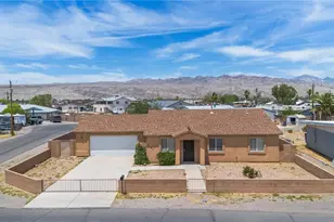 2151 Redondo Ln, Bullhead City, AZ 86442 - Photo 2