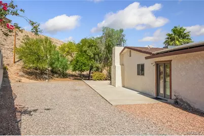 1807 Escalera Circle, Bullhead City, AZ 86442 - Photo 8