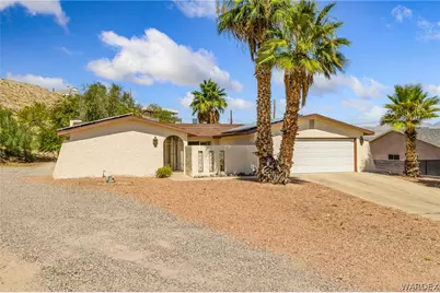 1807 Escalera Circle, Bullhead City, AZ 86442 - Photo 2
