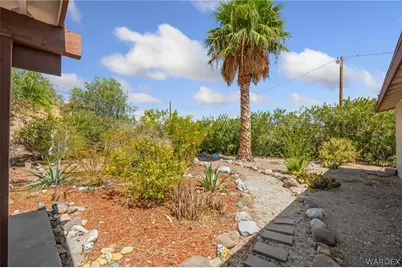 1807 Escalera Circle, Bullhead City, AZ 86442 - Photo 10