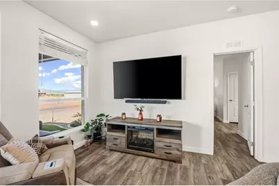 1090 E Spruce Drive, Mohave Valley, AZ 86440 - Photo 26