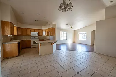 3545 N Bond Street, Kingman, AZ 86409 - Photo 2