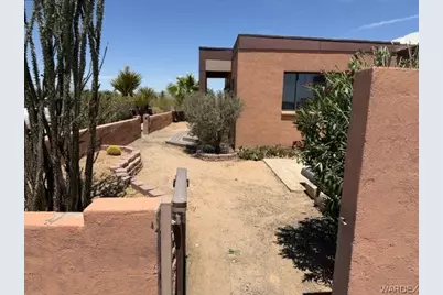 6787 W Burro Drive, Golden Valley, AZ 86413 - Photo 2