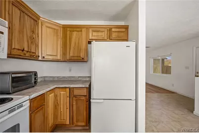 3529 Gloria Avenue, Bullhead City, AZ 86442 - Photo 18